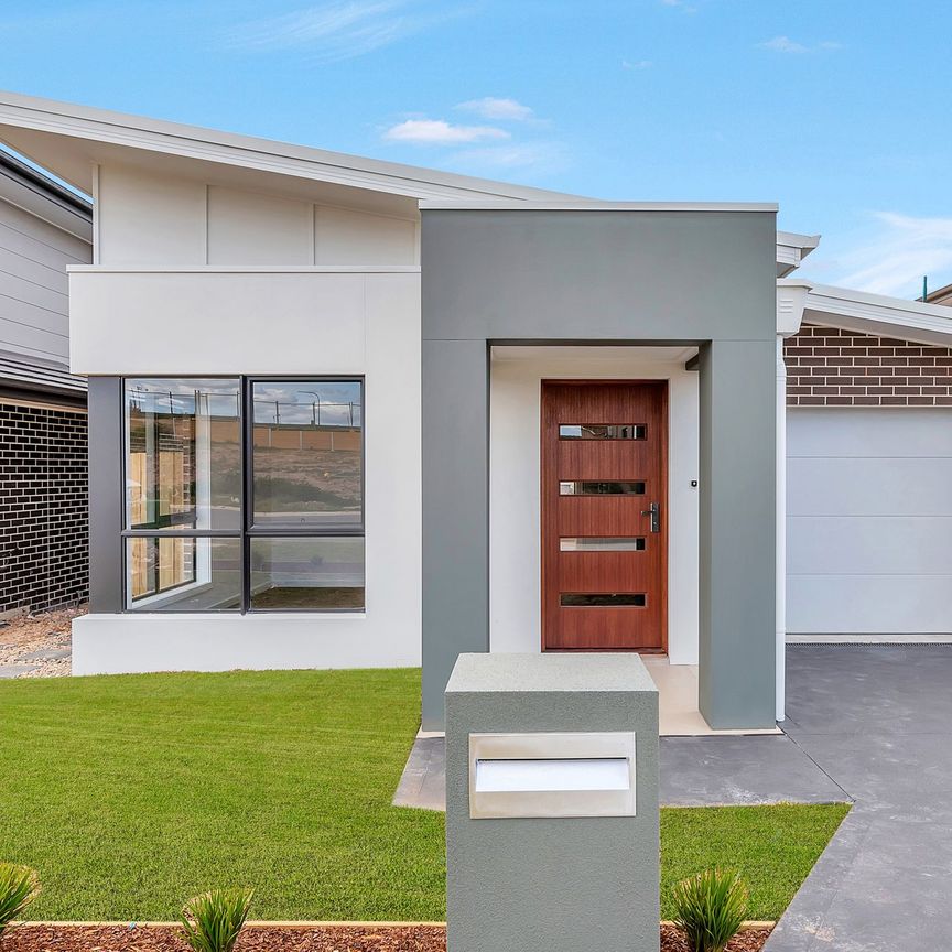 4 Bedroom Quality Home - Photo 1