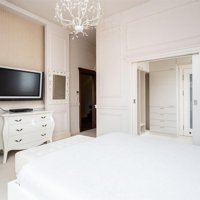 Stylowy apartament z trzema sypialniami – zdjęcie 1