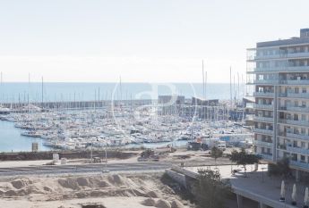 Flat for rent in Badalona