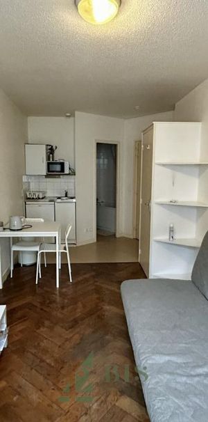 Location Appartement 1 pièce 18m² ROANNE 42300 - Photo 1