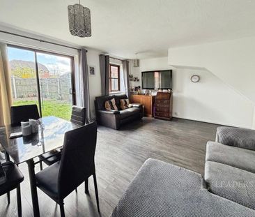 3 bedroom semi-detached house to rent - Photo 2