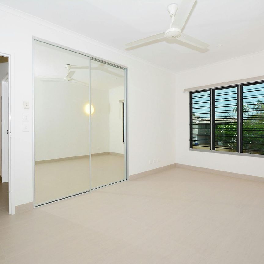 SUPER SPACEY TOWNHOUSE - Photo 1