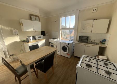 Whitehall Road, Rugby - Photo 2