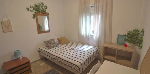Carrer del Mestre Valls, Valencia, Valencian Community 46022 - Photo 2