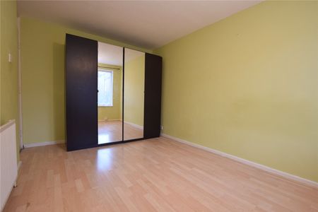 16, Woodsley Green, Leeds, West Yorkshire, LS6 1SD - Photo 2