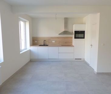 Ruim appartement met 2 slpk., en terras in Hasselt centrum - Photo 2