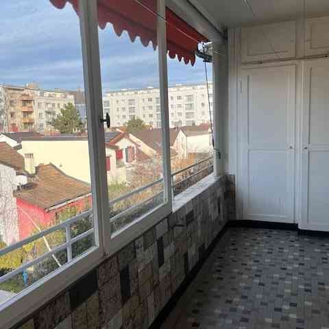 5 Zimmer, 80 m², 2. Stock - Foto 1