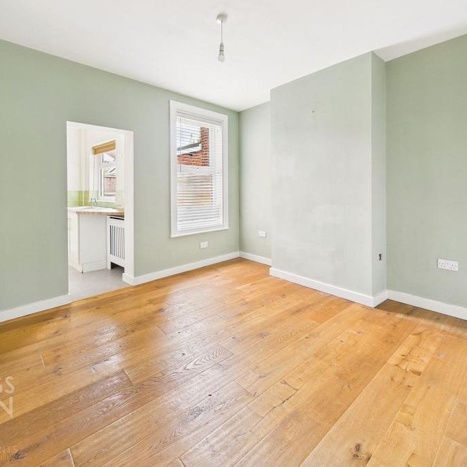 3 bedroom terraced house to rent - Photo 1