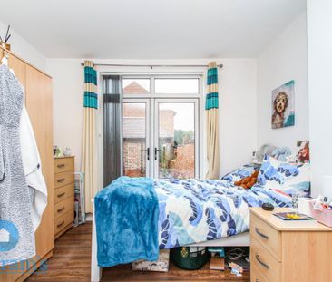 5 bed Detached House for Rent - Photo 6