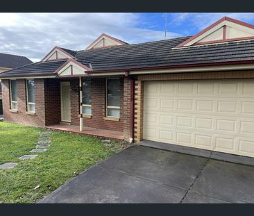 1/37 Peel Street, Berwick, Vic 3806 - Photo 1