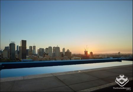 Stunning executive furnished apartment in South Brisbanes best location with city & river views - Photo 4