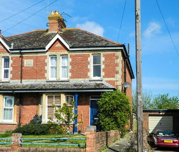 3 Bedroom - Photo 2