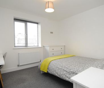 Belgrave Manor 2 bed apts. Plymouth - Photo 2