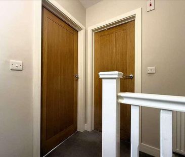 East Kent Avenue, Northfleet, DA11 - Photo 2