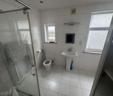 3 bedroom semi-detached house to rent - Photo 6