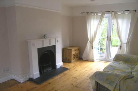 12 Chesham Parade, Ravenhill, BT68GR, Belfast - Photo 4