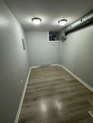 140 Osgoode - Photo 1