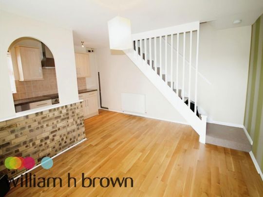 Fielding Avenue, Tilbury - Photo 1