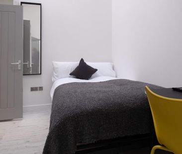 7 bedroom terraced house to rent - Photo 3