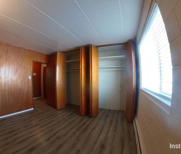 1 BDRM/1 BATH – 2315 7TH ST E – Available SEPT 1ST - Photo 6