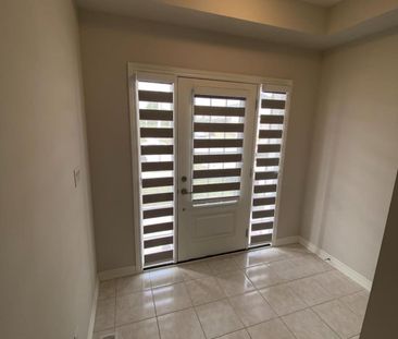 For Lease - 57 Sycamore Street, Welland, Ontario - Photo 4