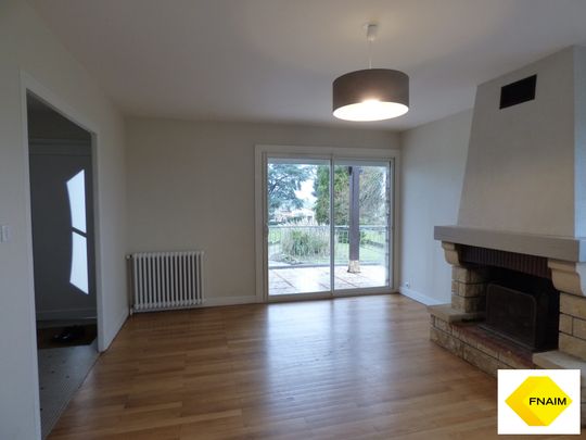 Location Maison 5 pièces 108m² LAROQUE TIMBAUT 47340 - Photo 1