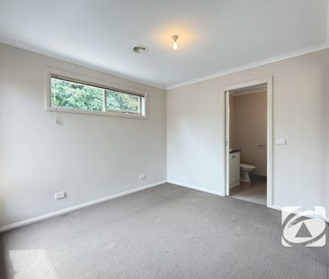 EXCELLENT TWO BEDROOM UNIT IN PRIME LOCATION - Photo 3