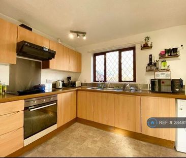 2 bedroom flat to rent - Photo 5