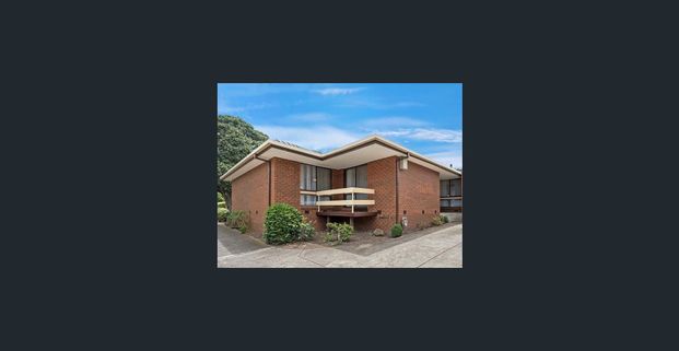 1/12 Oriel Road, Ivanhoe, Vic 3079 - Photo 1