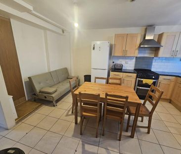 3 bedroom terraced house to rent - Photo 6