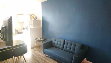 studio meublé en ville - Photo 3