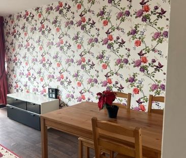 2 Bed Maisonette, Wyndham Court, SO15 - Photo 3