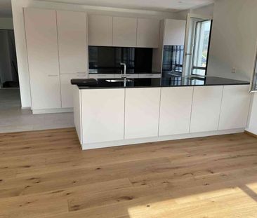 4.5 Zimmer, 115 m², 2. Stock - Photo 3