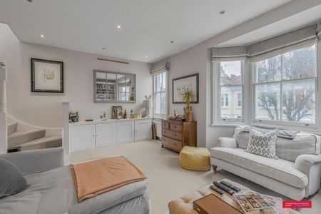 3 bedroom flat to rent - Photo 4