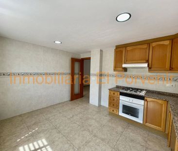 4 room luxury Detached House for rent in Torrent, Spain - Photo 2