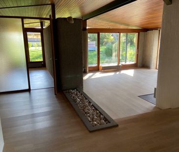 Villa de plain-pied avec vue dégagée sur la commune de Collex-Bossy. - Photo 3