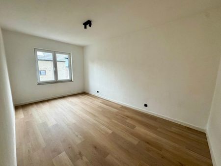 INSTAPKLAAR APPARTEMENT MET 2 TERRASSEN - Photo 2