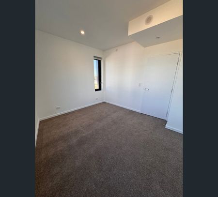 2*2*1/14 Leila Street, Cannington, WA 6107 - Photo 5