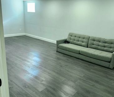 For Lease - 203 Van Dusen Boulevard, Toronto, Ontario - Photo 2