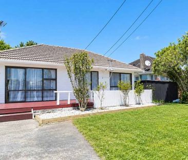 Renovated in Mangere! - Photo 5