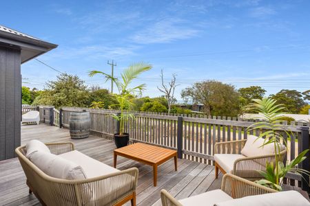 Coastal Luxury Retreat with Panoramic Water Views - Photo 2