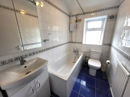 2 bedroom terraced house to rent - Photo 5