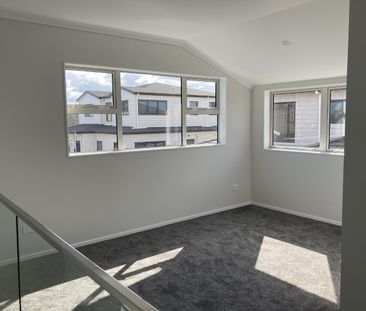 PAPATOETOE, 4 BEDROOMS - Photo 2