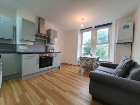 1 bedroom flat to rent - Photo 4