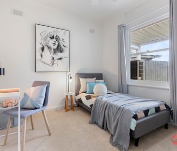 UPDATED 3 BEDROOM BEAUTY - Photo 6