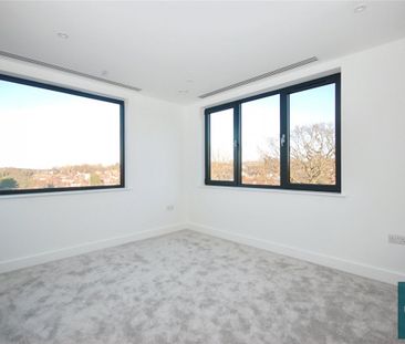 Wickliffe Avenue, N3, London - Photo 4