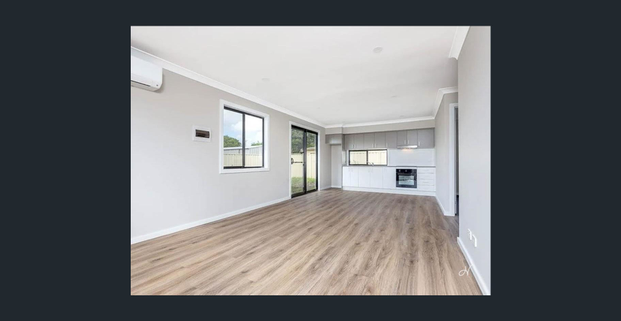 Modern & Convenient 2-Bedroom flat - Photo 1