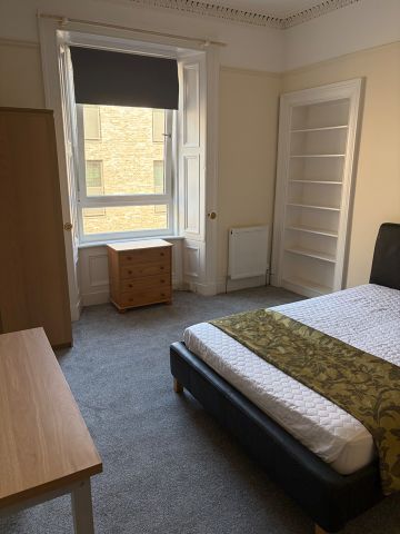 2 Bed Flat, Horne Terrace, EH11 - Photo 2