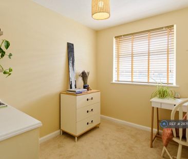 3 bedroom detached house to rent - Photo 4