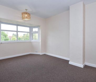 4 bedroom semi-detached house to rent - Photo 2